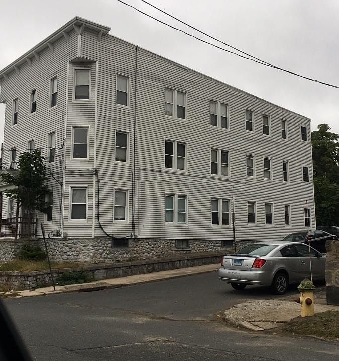 19 Laval St Waterbury CT Zillow