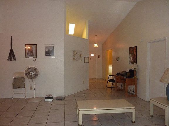 3rd image of 9004 Exposition Dr