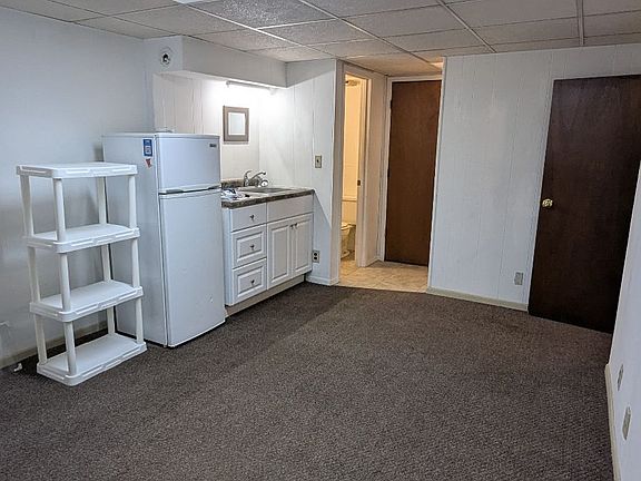 5th image of 1496 Larpenteur Ave W #7
