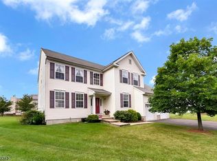 5 Foxfield Ct, Princeton, NJ 08540