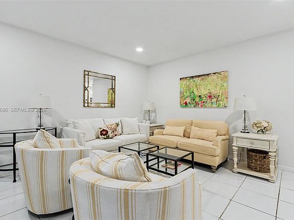 2nd image of 90 Park Dr APT 2