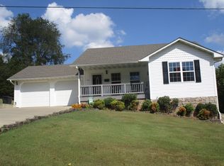 900 Oak St, Thayer, MO 65791