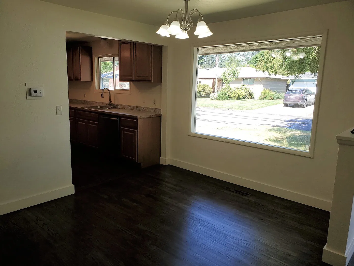 Spacious Home off River Road — Photo 3