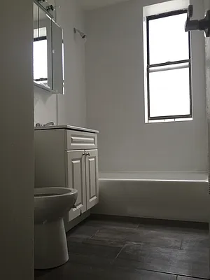 Rented by Lang Realty LLC | media 16