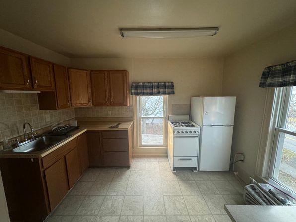 118 Hickory St #2