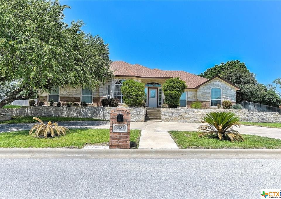1st image of 3937 Bella Vista Loop
