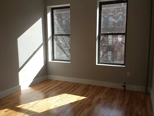Rented by Smart NY Realty LLC | media 7