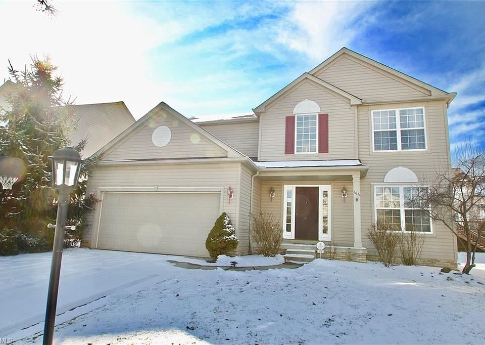 1st image of 616 Lenox Ct