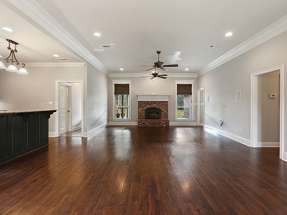 4th image of 4223 Blatt Ln