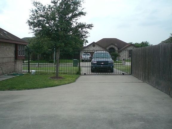 5th image of 2804 Highland Ave