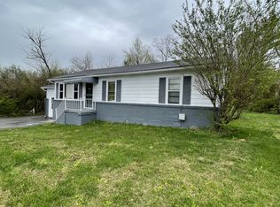 1178 Woodbury Hwy, Manchester, TN 37355