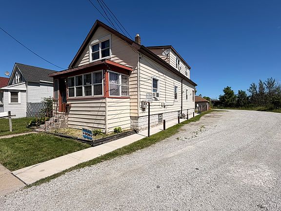 3rd image of 3049 E 138th Pl