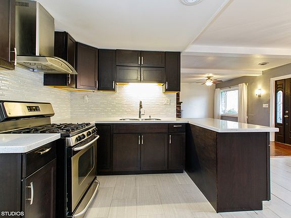 4th image of 9343 S 80th Ct