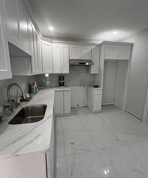 6 Hallam St #2 — Photo 1
