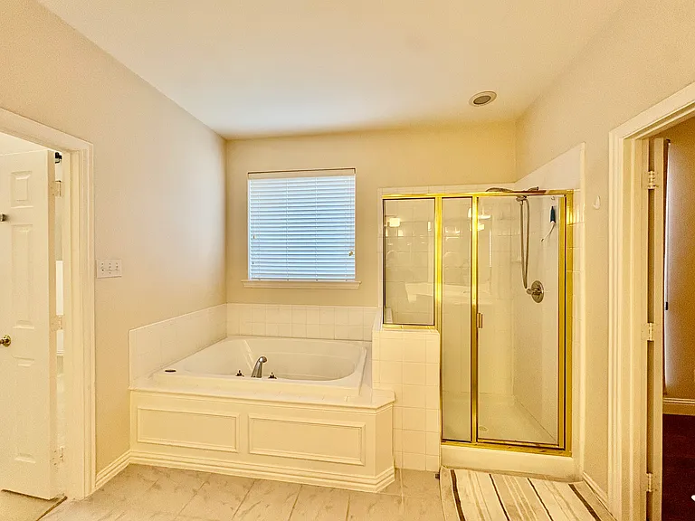 2720 Millwood Dr — Photo 12