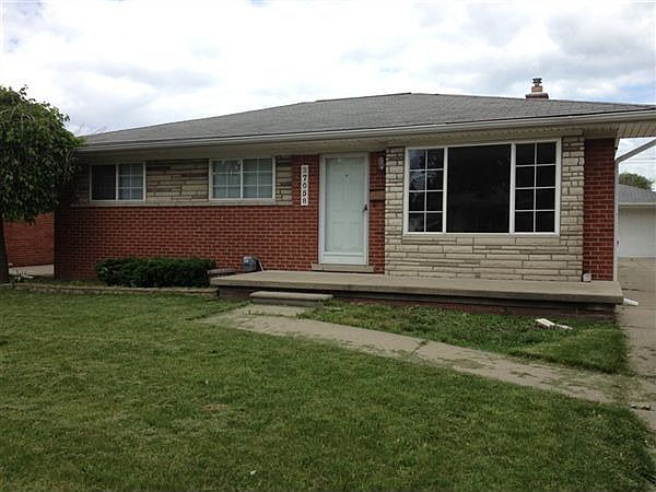 Welcome to 27058 Clarpointe Dr
