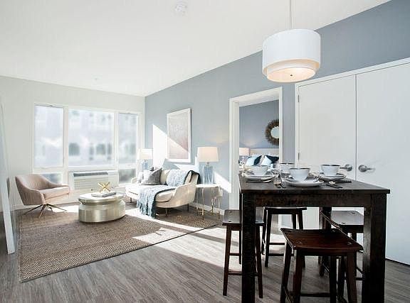 4th image of 321 54th St APT 204