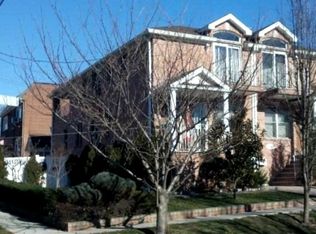 12401 7 Ave, College Point, NY 11356