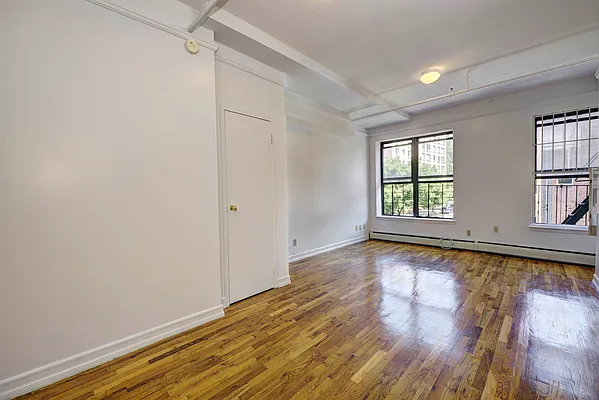 Rented by REAL New York | media 10