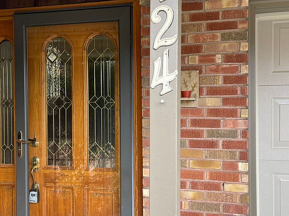 4th image of 124 E Lawrin Blvd