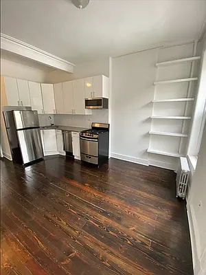 Rented by Compass | media 7