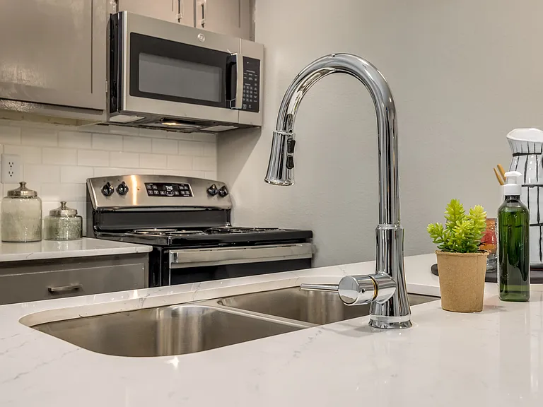 Winslow Apartments — Photo 12