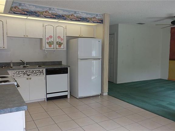 4th image of 9046 Antigua Dr