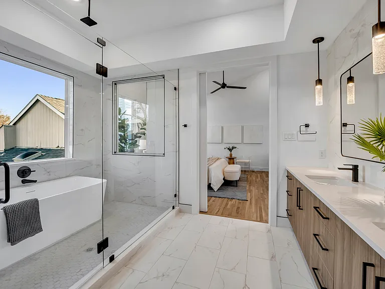 1512 Villars St — Photo 21