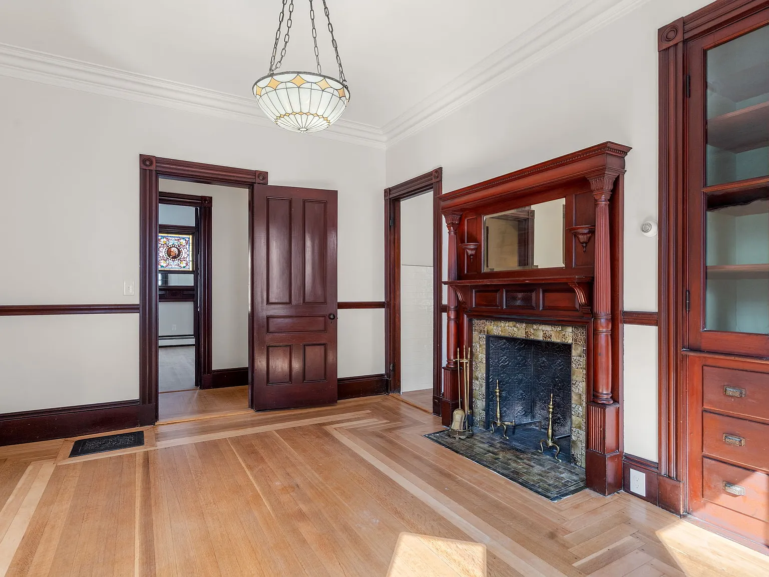 3 bed, 1700 sqft, $3,950 — Photo 4