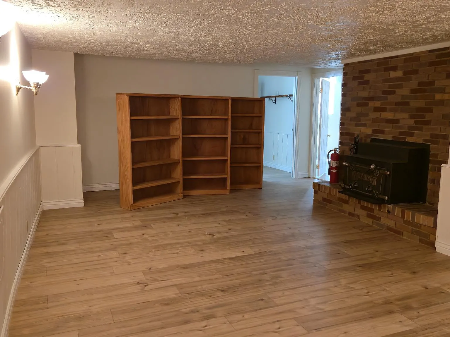 5 bed, 3164 sqft, $3,500 — Photo 2