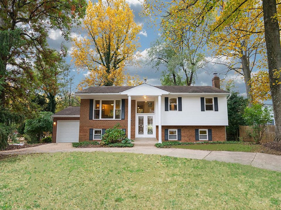 1st image of 8151 Woodland Ct