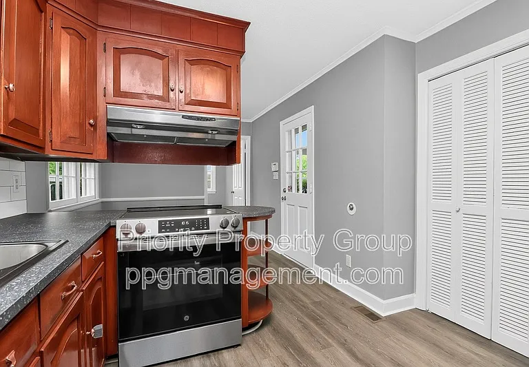 3916 Piney Grove Rd — Photo 9