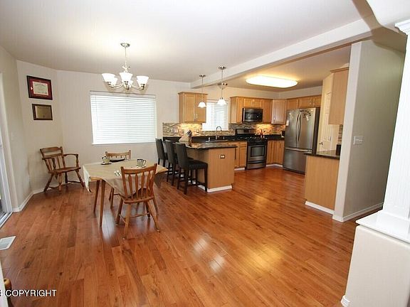 5th image of 16189 Stineburg Dr