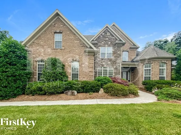 1088 Feldspar Ln, Lewisville, NC 27023