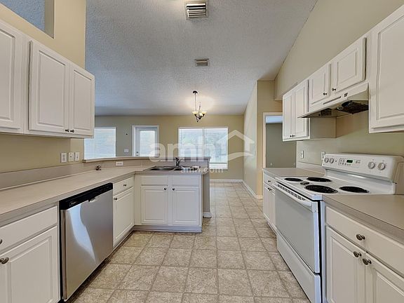 3rd image of 2085 SE North Blackwell Dr