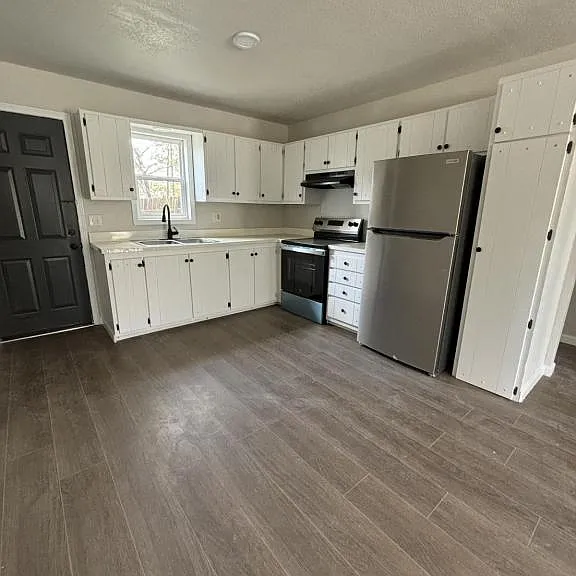702 Washington St #7 — Photo 3
