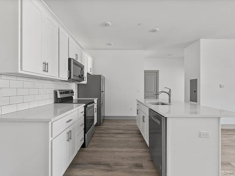 75 Forester Ave #114 — Photo 4