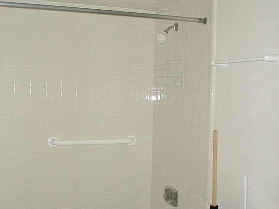 3rd image of 5413 NW 33rd Pl