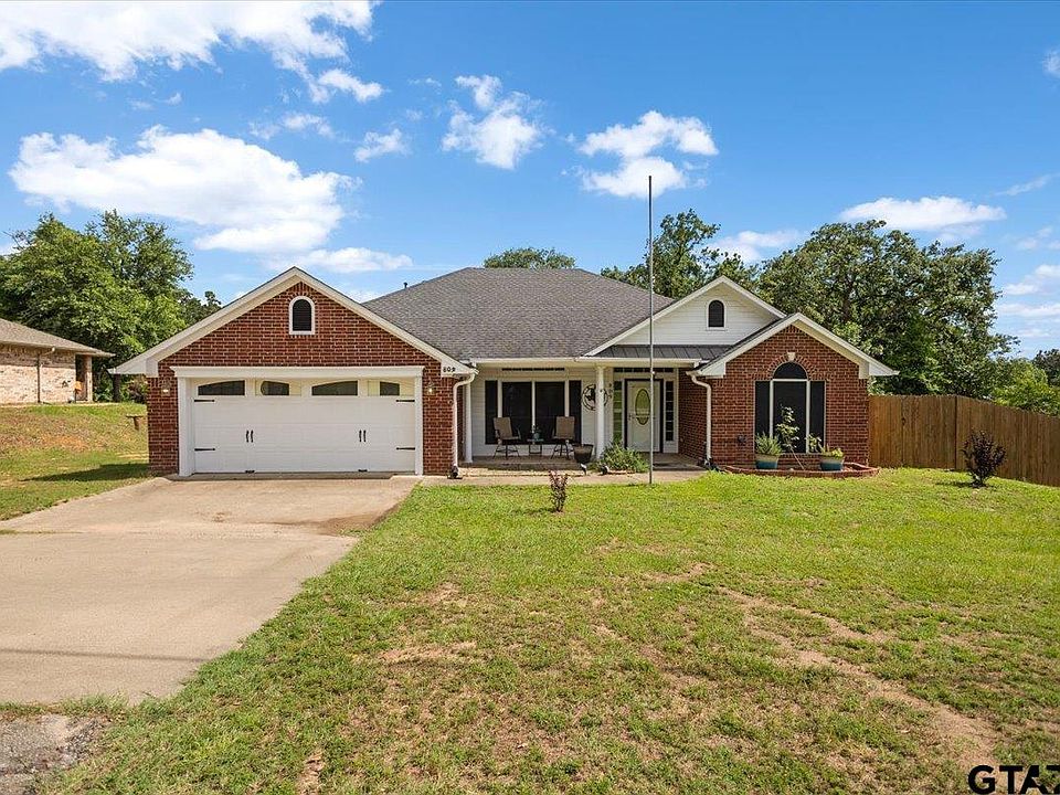 1st image of 809 Jack Dr