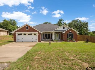 809 Jack Dr, Lindale, TX 75771