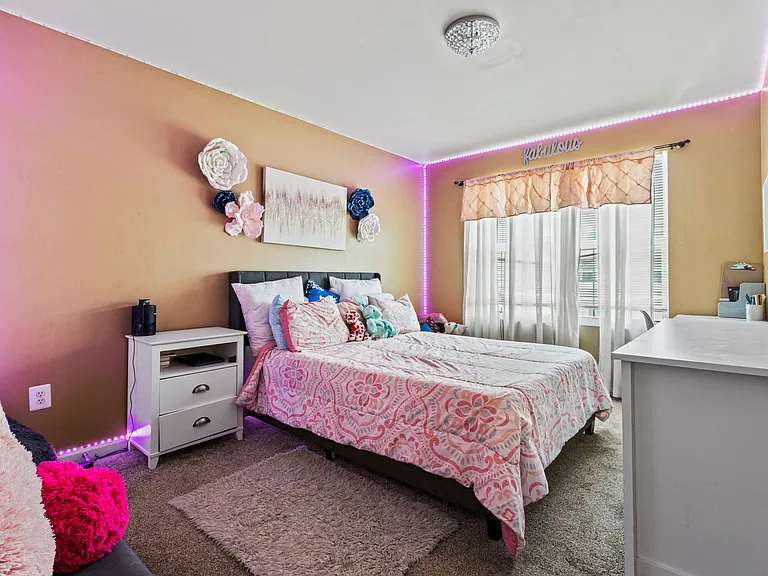 7526 Stonehouse Run Dr — Photo 28