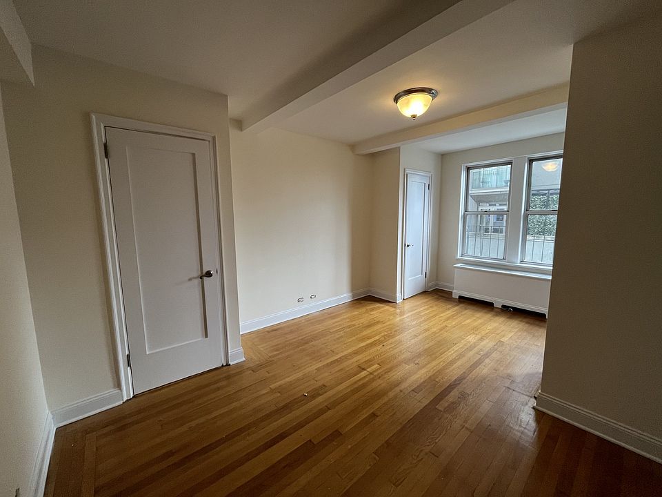 2nd image of 309 W 57th St APT 1208