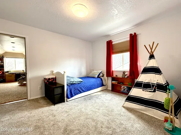 2675 W Beth Loop, Post Falls, ID 83854