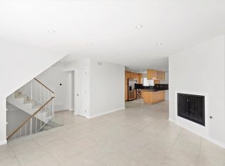 514 E Elmwood Ave APT B, Burbank, CA 91501