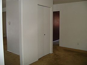 2nd image of 3207 N Sunset Ave