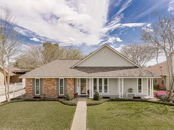15226 Woodmoss Dr, Baton Rouge, LA 70816