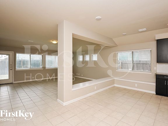 4th image of 11913 Rustling Oaks Dr