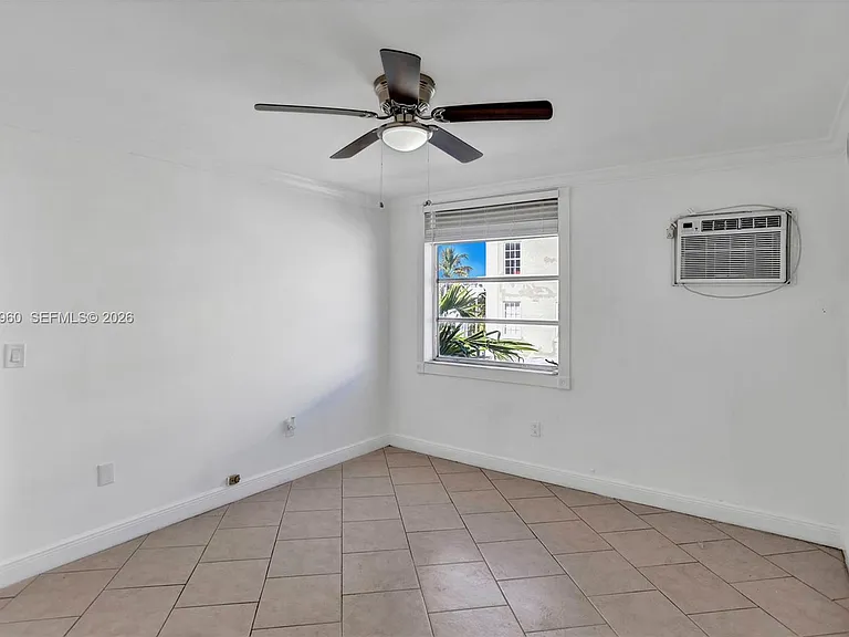 713 Collins Ave #42 — Photo 27