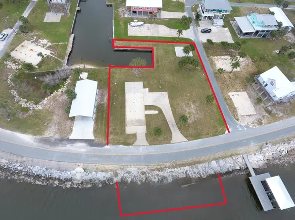 746 Main St, Horseshoe Beach, FL 32648