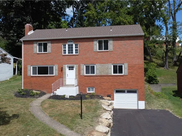 5135 S Passage Dr, Pittsburgh, PA 15236